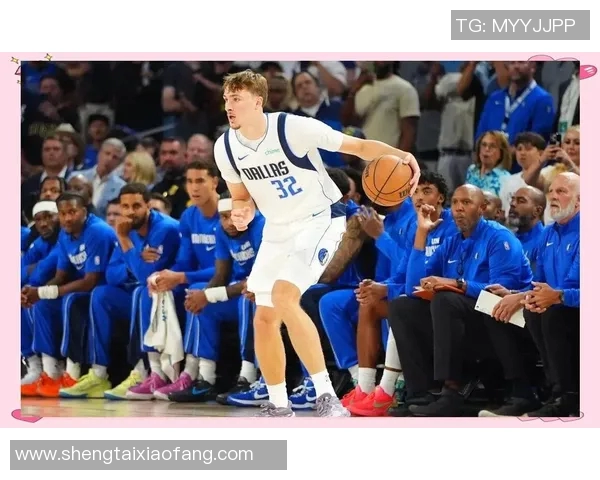 太阳队布克26分引领团队进攻，力克独行侠弗拉格全能数据